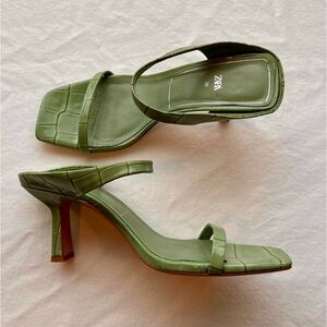Zara crocodile print green heels